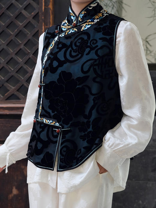 盛唐牡丹&王小潇联名 |高货-富贵牡丹真丝烂花绒偏襟坎肩 商品图0