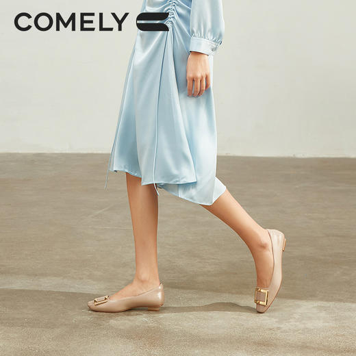 康莉KYQ2A605粗跟单鞋春季新款方扣低跟漆皮气质平底鞋舒适通勤 商品图2