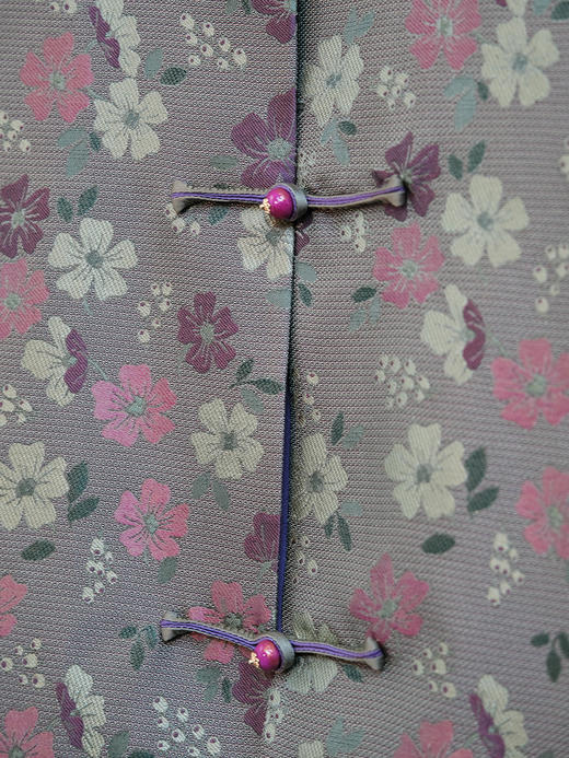 盛唐婧 |真丝宋锦梅花纹对襟马甲 商品图3