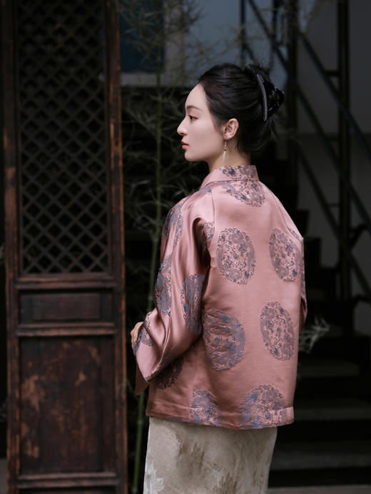 瑕疵|盛唐婧 |真丝库缎龙纹外套-红棕色 商品图4