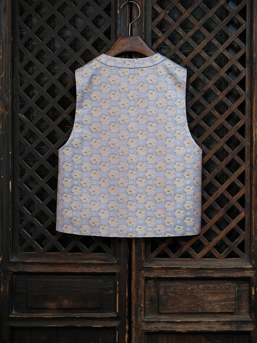 盛唐婧 |中式国风真丝宋锦对襟马甲 商品图10