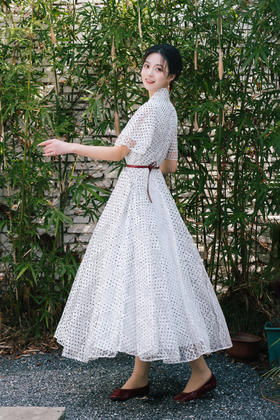 荷言GL 烟淼 维多利亚新中式复刻蕾丝旗袍长裙（无腰带））