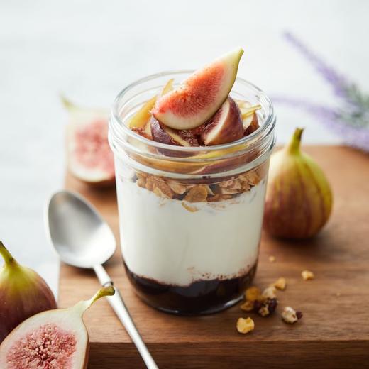 新鲜无花果酸奶燕麦片 Fresh Figs Yogurt with Muesli 商品图0