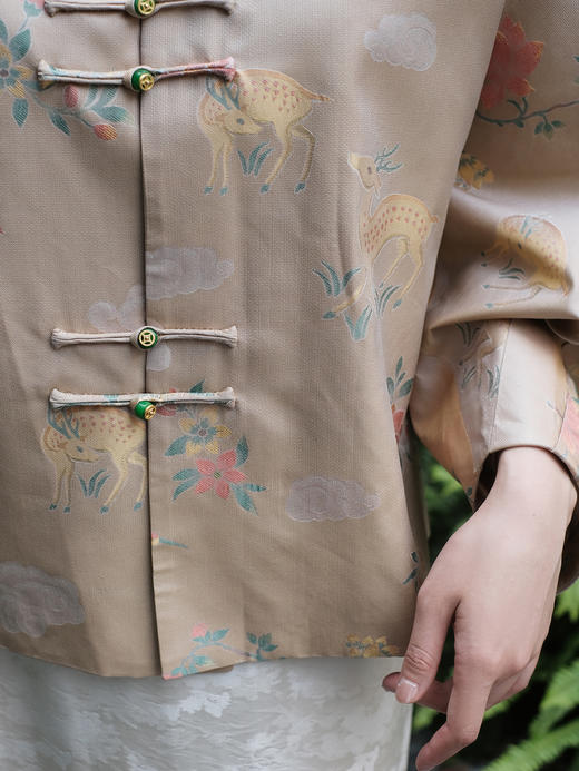 盛唐婧 |真丝宋锦梅花鹿对襟外套 商品图3