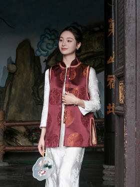 瑕疵|盛唐婧 |中式国风库缎中长马甲-紫红[特价品](特殊商品不退不换)