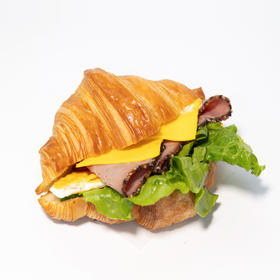 牛肉可颂三明治