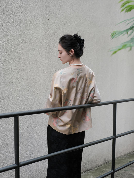 盛唐婧 |真丝宋锦梅花鹿对襟外套 商品图6