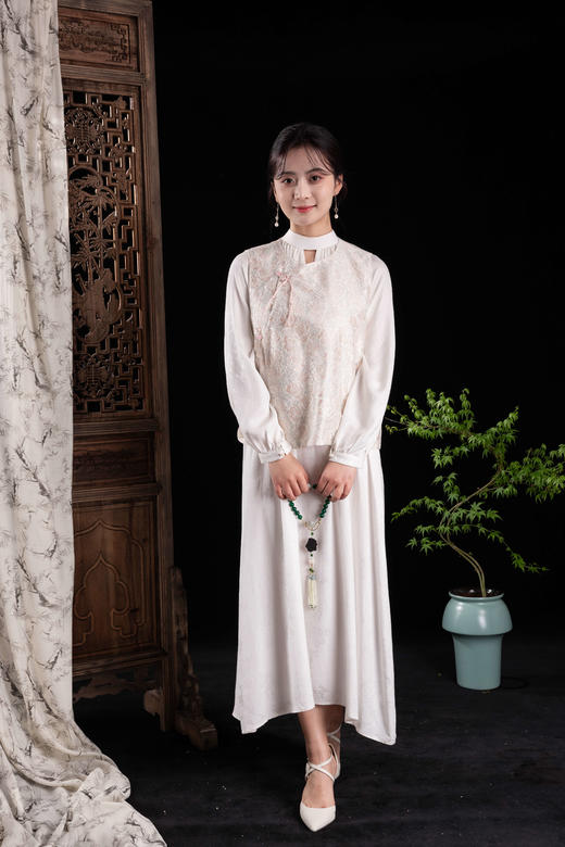 荷言GL 梦蔷薇 新中式马甲粉色织金蕾丝背心玫瑰纹杏林春燕坎肩 商品图2