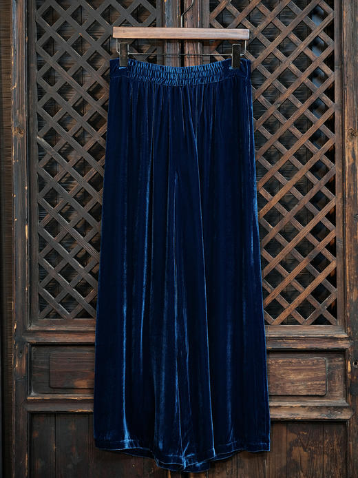 盛唐婧 |新中式丝绒阔腿裤-蓝色 商品图1