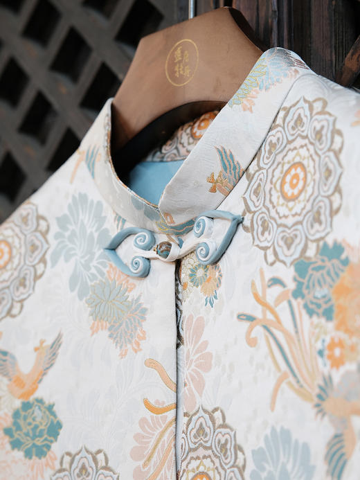 盛唐婧 |涅槃重生中式国风宋锦对襟马甲 商品图4