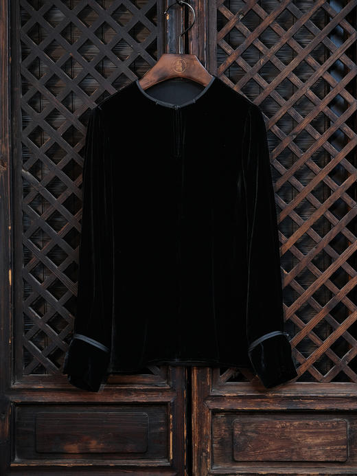 盛唐婧 |新中式真丝丝绒上衣 商品图7