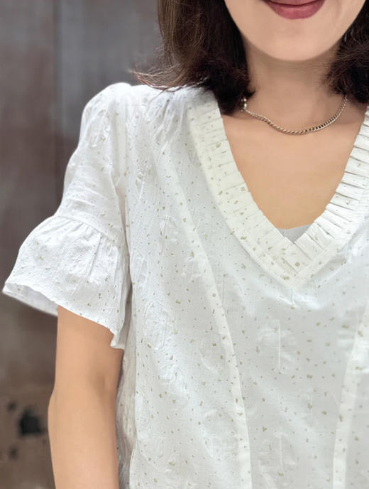 TYNVIE 排褶领中袖上衣 商品图5