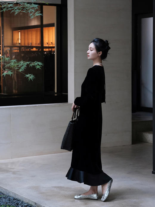 盛唐婧 |新中式丝绒鱼尾连衣裙-黑色 商品图5