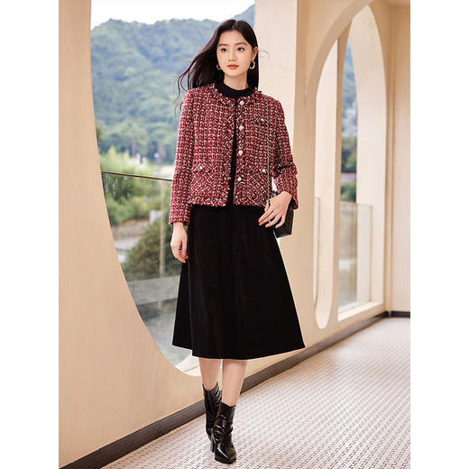 【专属特价】熙世界双面德绒打底连衣裙秋冬新款半高领拼接小黑裙赫本风长裙 商品图3