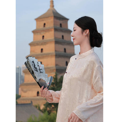 【2026东衣作】长款外套（24705382弗肯红） 商品图0