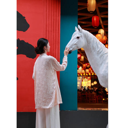 【2026东衣作】长款外套（24705382弗肯红） 商品图1