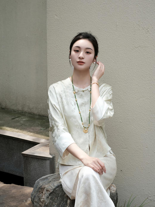 盛唐婧 |圆领双耳盘扣丝麻中袖外套 商品图6