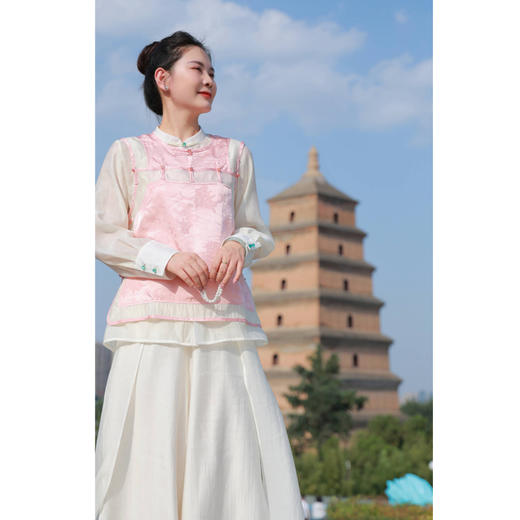 【抖音专属】中式马甲（24704151-檀唇） 商品图3