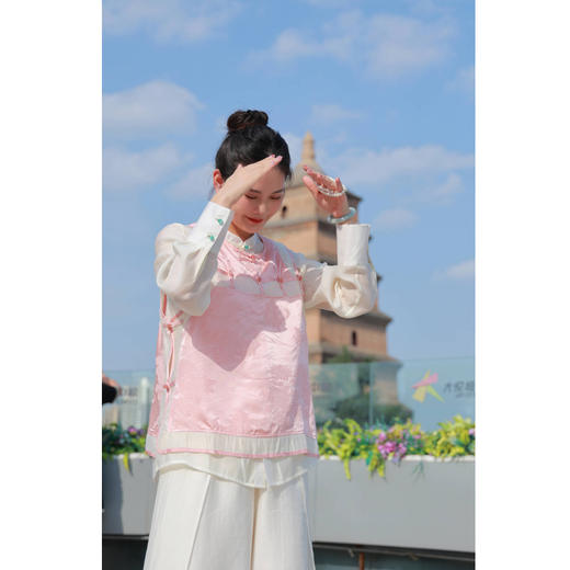 【抖音专属】中式马甲（24704151-檀唇） 商品图2