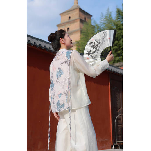 【抖音专属】马甲（22704414甘石） 商品图2