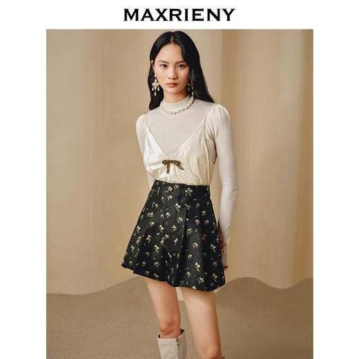 玛克门店发货：MAXRIENY复古米珠蝴蝶结毛衫(货号:MC88SW793) 商品图1