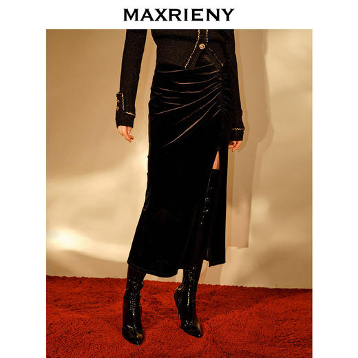 玛克门店发货：复古感开叉丝绒半裙(货号:MC88SK832) 商品图1