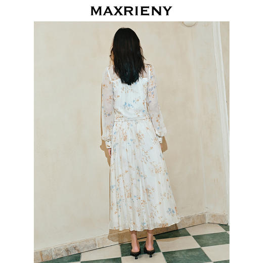 【英式雅皮士-商场同款】MAXRIENY浪漫复古飘领系带印花衬衫上衣(货号:MC85TP036) 商品图3