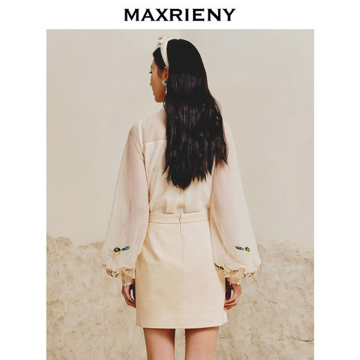 玛克门店发货：商场同款宫廷感绣花蝴蝶结上衣(货号:MC88TP035) 商品图2