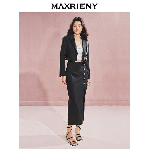玛克门店发货：MAXRIENY*都市感钉珠扣开衩半裙(货号:MC85SK545) 商品图0