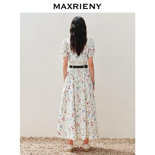 玛克门店发货:【浪漫花园-商场同款】MAXRIENY复古诗意花卉百褶裙2024半身裙夏(货号:MC85SK008) 商品图3