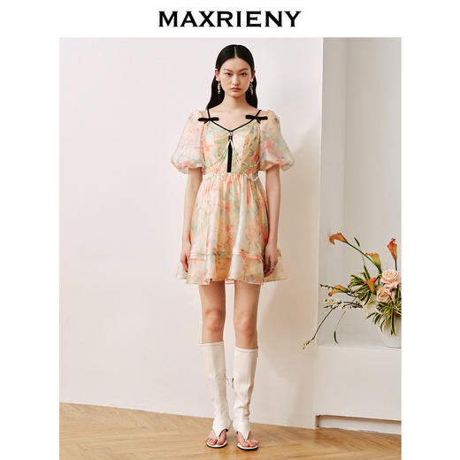 玛克门店发货:MAXRIENY晚霞繁花连衣裙别致油画花卉印花欧根纱裙(货号:MC88DR501) 商品图1
