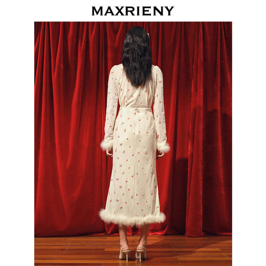 玛克门店发货：MAXRIENY国风复古锻扣直身丝绒衬衫修身上衣女(货号:MC88TP781) 商品图2