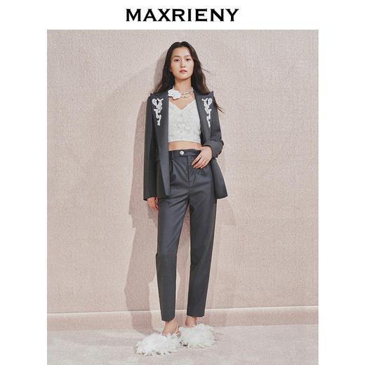 【贵雅日常-商场同款】MAXRIENY*都市风刺绣收腰西装外套(货号:MC85JA518) 商品图1
