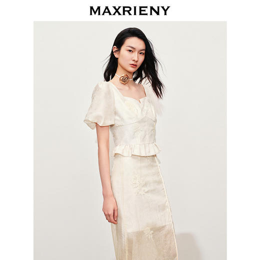 玛克门店发货：MAXRIENY新中式十字绣花方领雪纺衫上衣(货号:MC85TP322) 商品图2