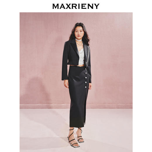 玛克门店发货：MAXRIENY*休闲感链条装饰收腰截短外套(货号:MC85JA564) 商品图1