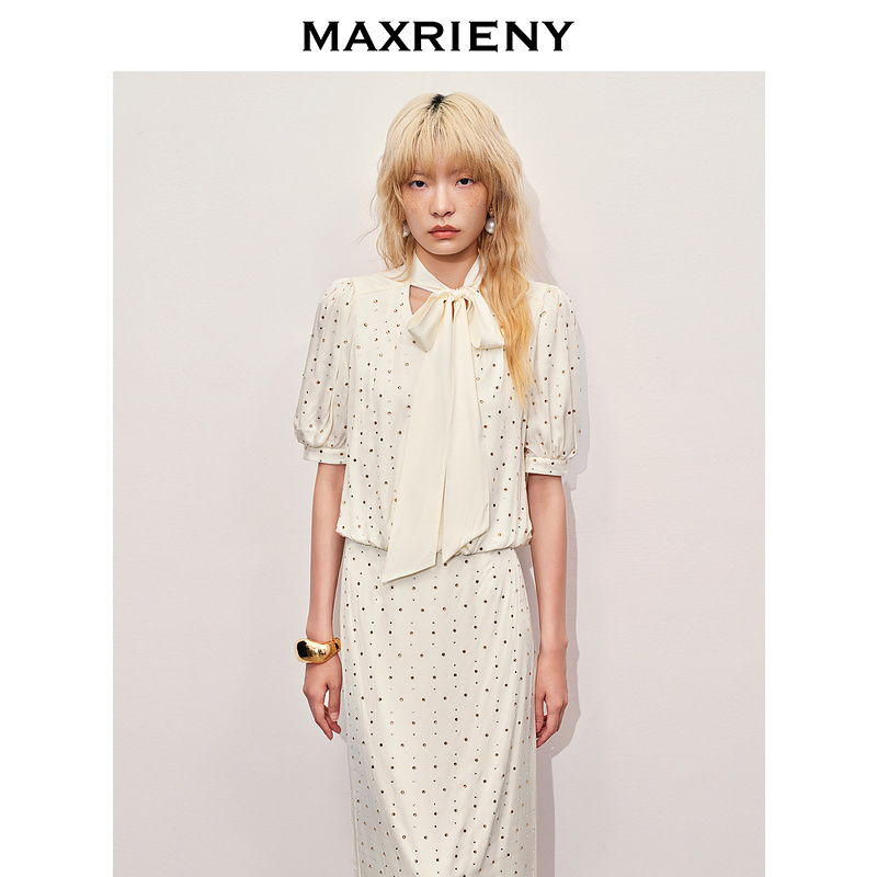 玛克门店发货：MAXRIENY甜美烫钻波点蝴蝶结上衣(货号:MC85TP089)
