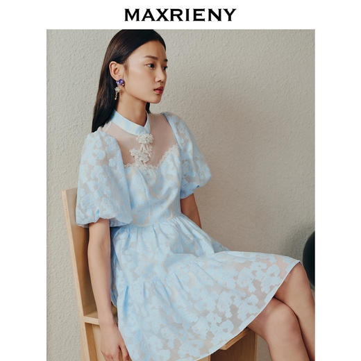 百盛玛克门店发货MAXRIENY国风新中式娃娃裙复古盘扣泡泡袖连衣裙(货号:MC88DR374) 商品图2