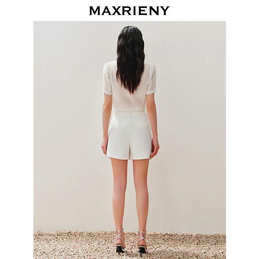 玛克门店发货：MAXRIENY华丽浪漫感刺绣钉珠上衣2024夏款(货号:MC85TP289) 商品图3
