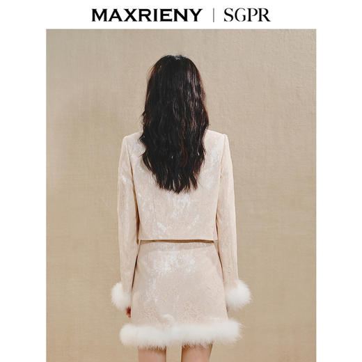 玛克门店发货：MAXRIENY贵雅新中式外套国风盘扣领肌理感提花上衣(货号:MS85JA516) 商品图3