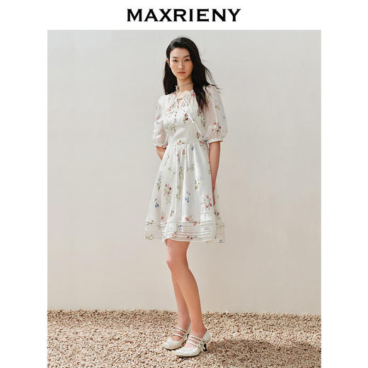 玛克门店发货：MAXRIENY植物诗花卉印花娃娃裙甜美连衣裙(货号:MC85DR043) 商品图1