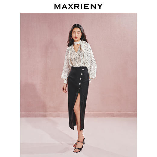 【贵雅日常-商场同款】MAXRIENY复古摩登感蝴蝶结系压褶上衣(货号:MC85TP533) 商品图2