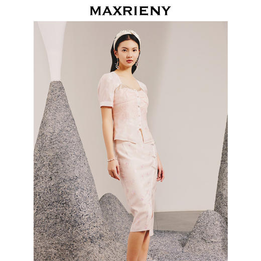 玛克门店发货：浪漫复古感粉色提花收腰上衣春(货号:MC88TP088) 商品图2