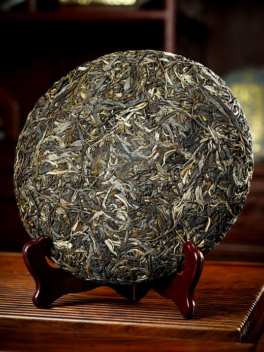【限量加赠 汝窑杯】【积分兑换】【积分兑换价：730元+600积分】【凤饼贡茶那罕】2023年春茶那罕46号茶农李贵宏家古茶园，皇帝宠幸了12年的山头，普洱茶生茶饼茶叶357克/饼 5饼/提 2提/件 商品图3