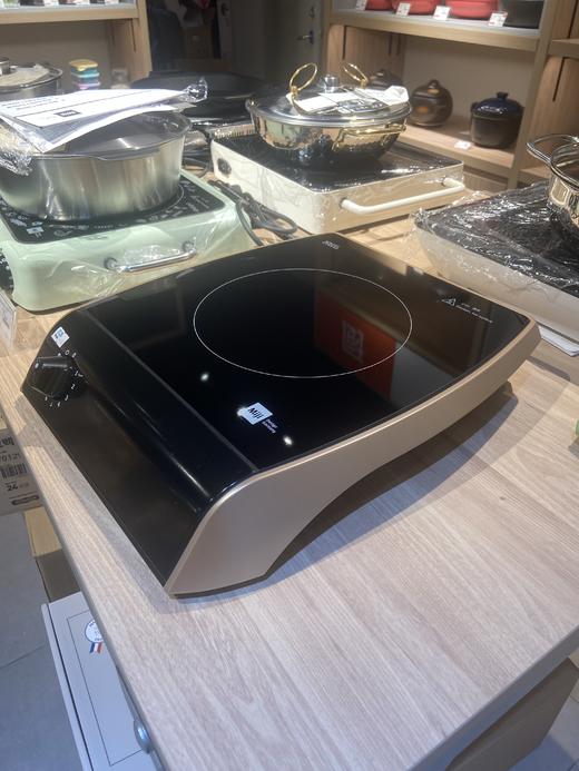 【样品特惠4折，仅1个，无货退款】米技GalaI2000W-A电陶炉+CZ6060-28多用锅（两件套） 商品图4