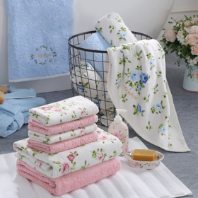 【多样屋专柜】多样屋纯棉印花蓝色毛巾方巾 蓬松柔软洗脸热敷擦手儿童面巾洗澡成人