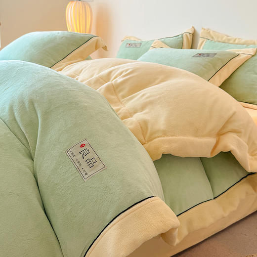 【换季出清】自然醒A类良品纯色双拼牛奶绒四件套秋冬季新款珊瑚绒法兰绒被套宿舍单人三件套QJ  商品图3