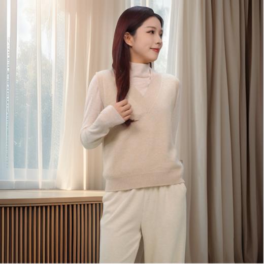 L1臣禾	知己羊绒马甲 针织背心JZ244090175 现货 商品图11