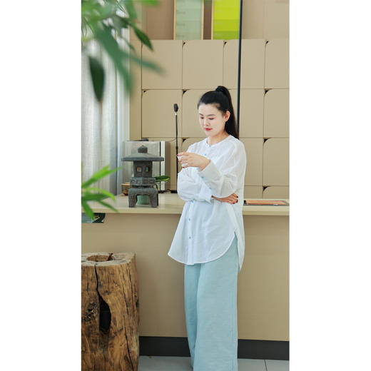 【抖音专属】衬衫（22710045-山矾） 商品图1