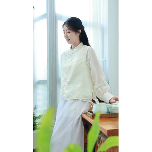 【线上专属】马甲（24704166-凝脂） 商品图1