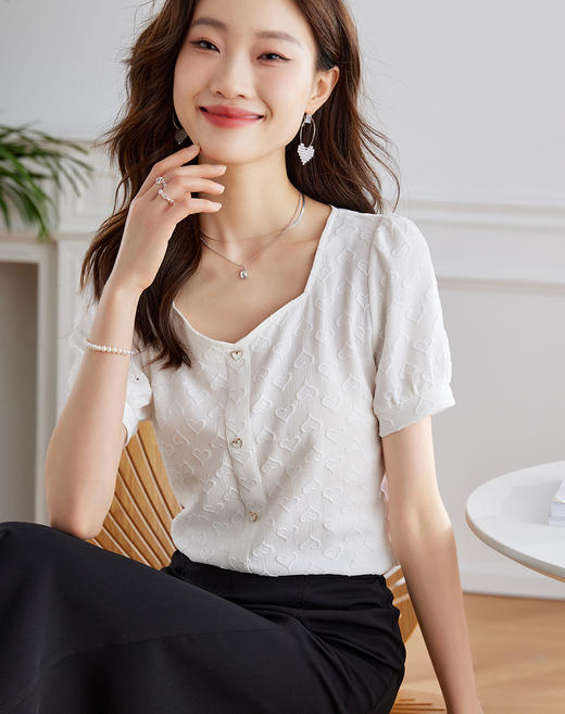 【专属特价】熙世界重磅银丝爱心印花雪纺衬衫女夏季甜美风泡泡袖法式方领上衣 商品图1
